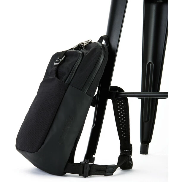 Pacsafe Venturesafe X Sling Pack black 6 Pacsafe Venturesafe X Sling Pack black - Image 6